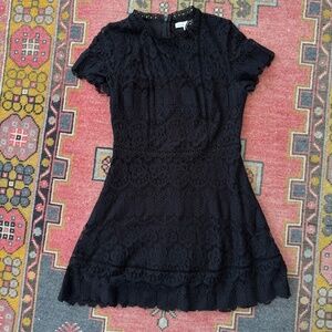 Women’s Moon River Black All over Lace Mini Dress Cap Sleeves Sz Small